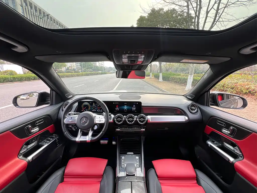 Mercedes-Benz GLB AMG 2023 AMG GLB 35 4MATIC купить на сайте DeffCars