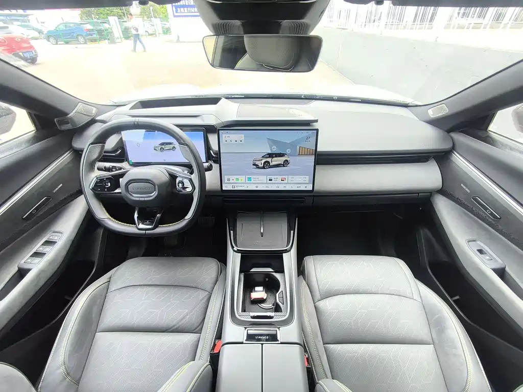 Lynk & Co 08 EM-P 2023 220km four-wheel drive performance Halo купить на сайте DeffCars