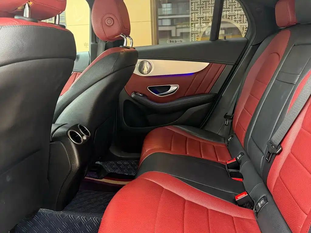 Mercedes-Benz GLC Coupe 2021 GLC 260 4MATIC Coupe SUV купить на сайте DeffCars