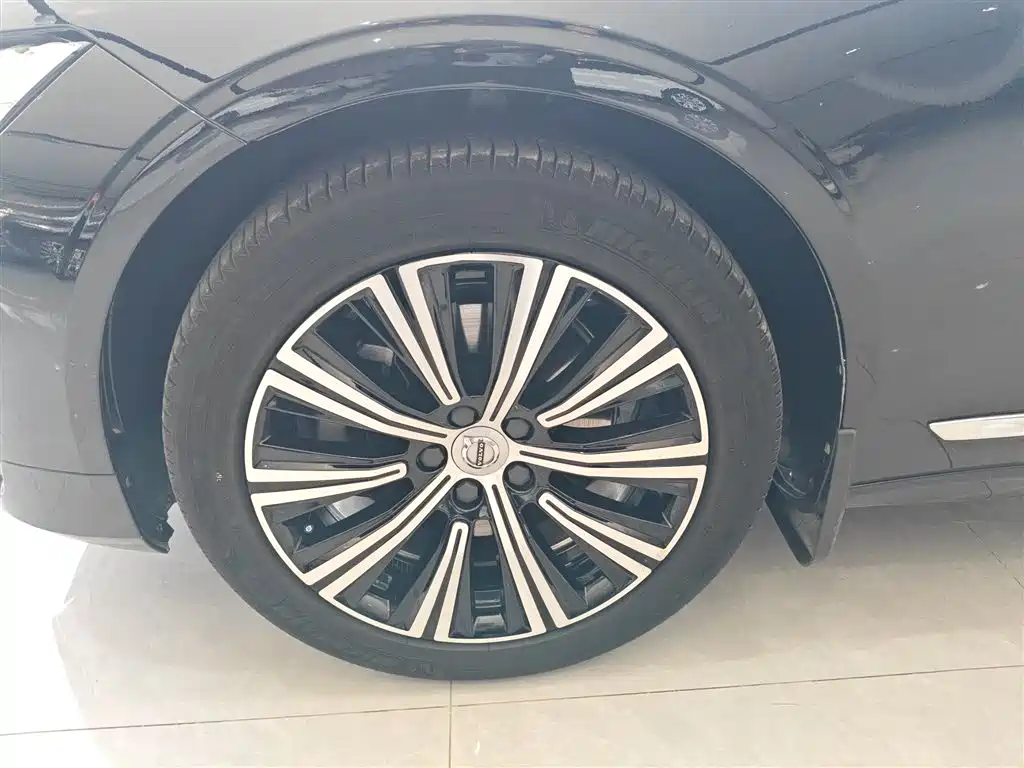 Volvo S90 2021 B5 Zhiyuan Luxury Edition купить на сайте DeffCars