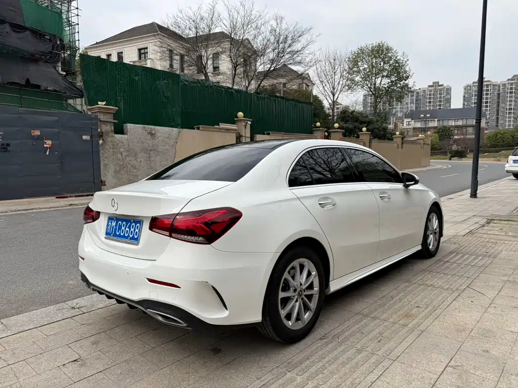 Mercedes-Benz A-Class 2020 Facelift A 200 L Sports Sedan Fashionable купить на сайте DeffCars