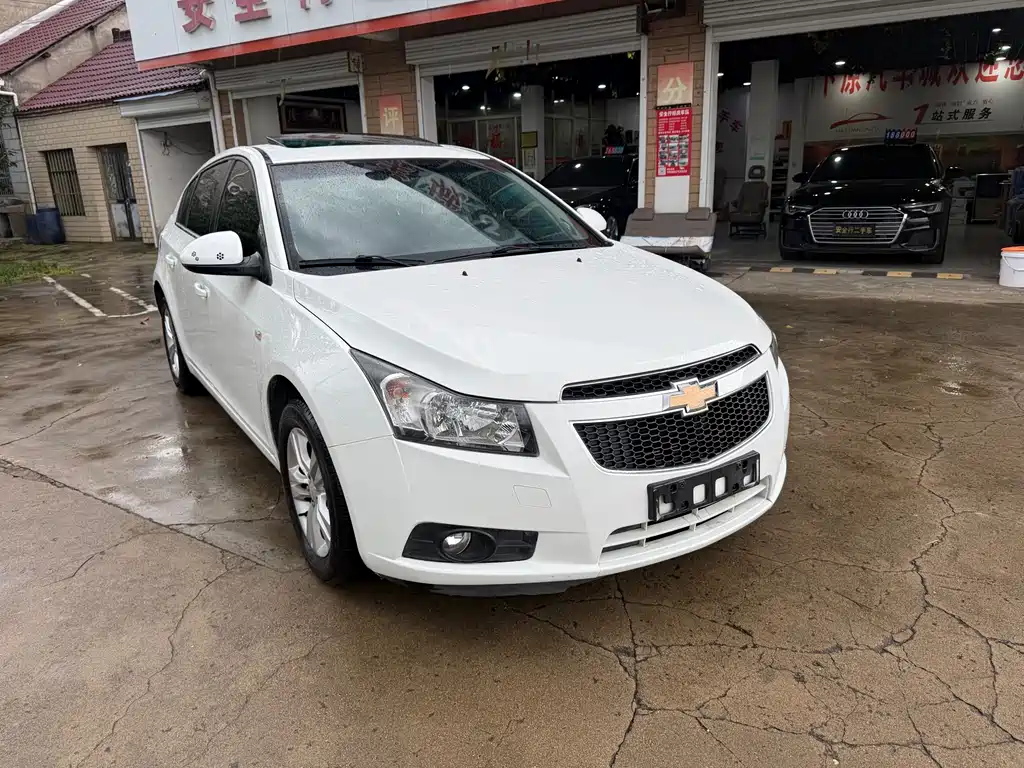 Cruze 2013 hatchback 1.6L automatic luxury model купить на сайте DeffCars