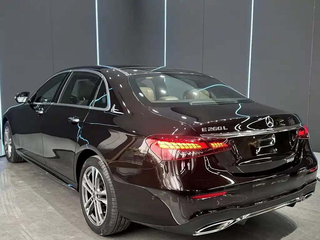 Mercedes-Benz E-Class 2023 E 260 L Sports купить на сайте DeffCars