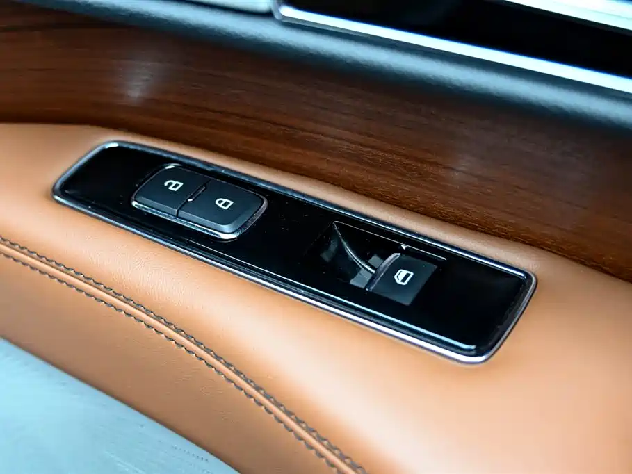 Navigator 2020 3.5T Honor Edition купить на сайте DeffCars