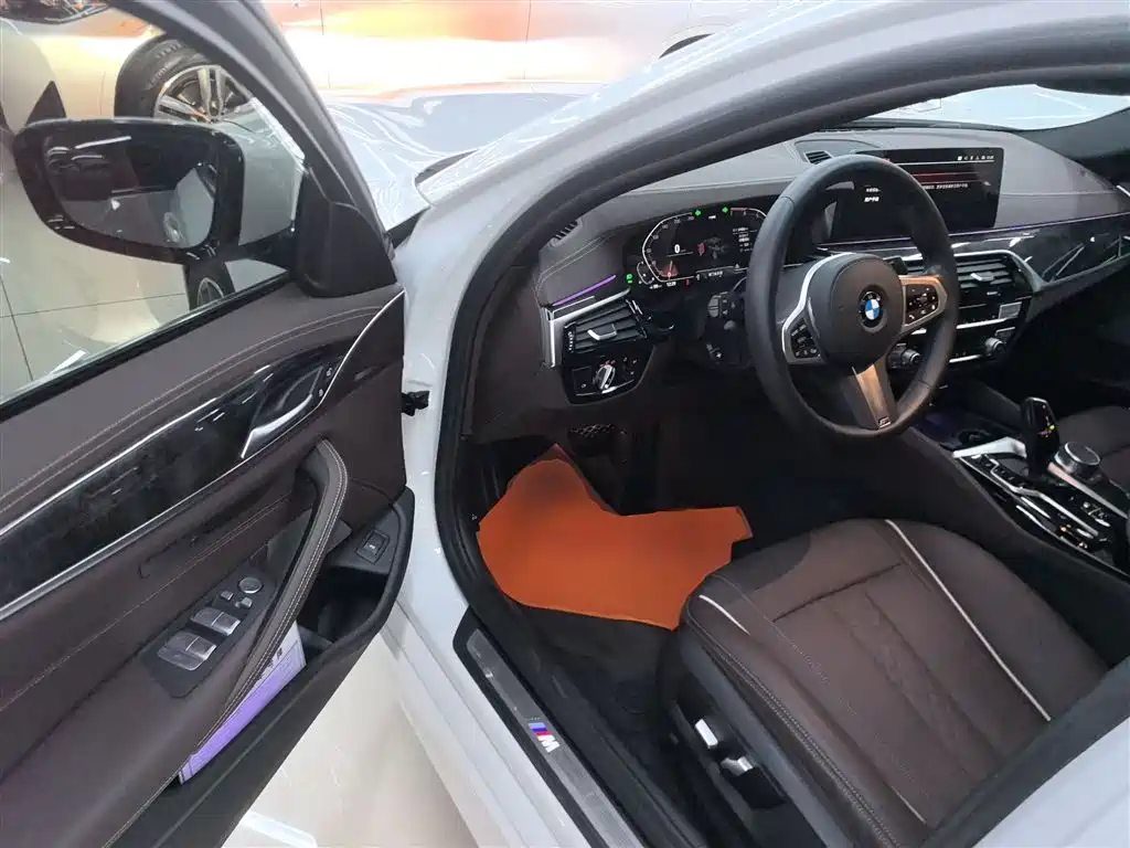 BMW 5 Series 2021 525Li M Sports Package купить на сайте DeffCars