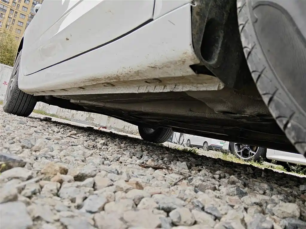 Roewe i5 2021 1.5L CVT Platinum Edition купить на сайте DeffCars