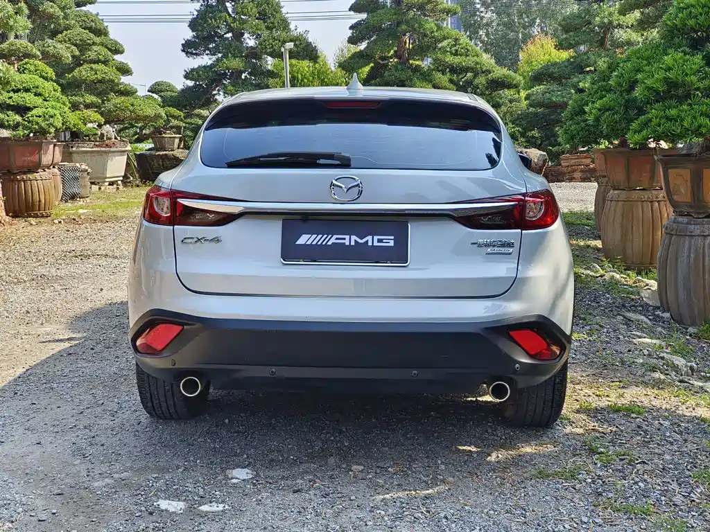 Mazda CX-4 2018 2.0L automatic two-wheel drive Blue Sky Vibrant Edition National V купить на сайте DeffCars