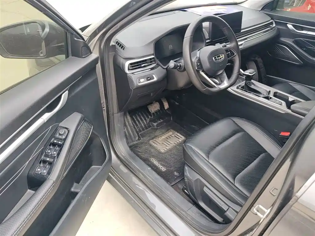 Emgrand 2022 4th generation 1.5L CVT premium model купить на сайте DeffCars