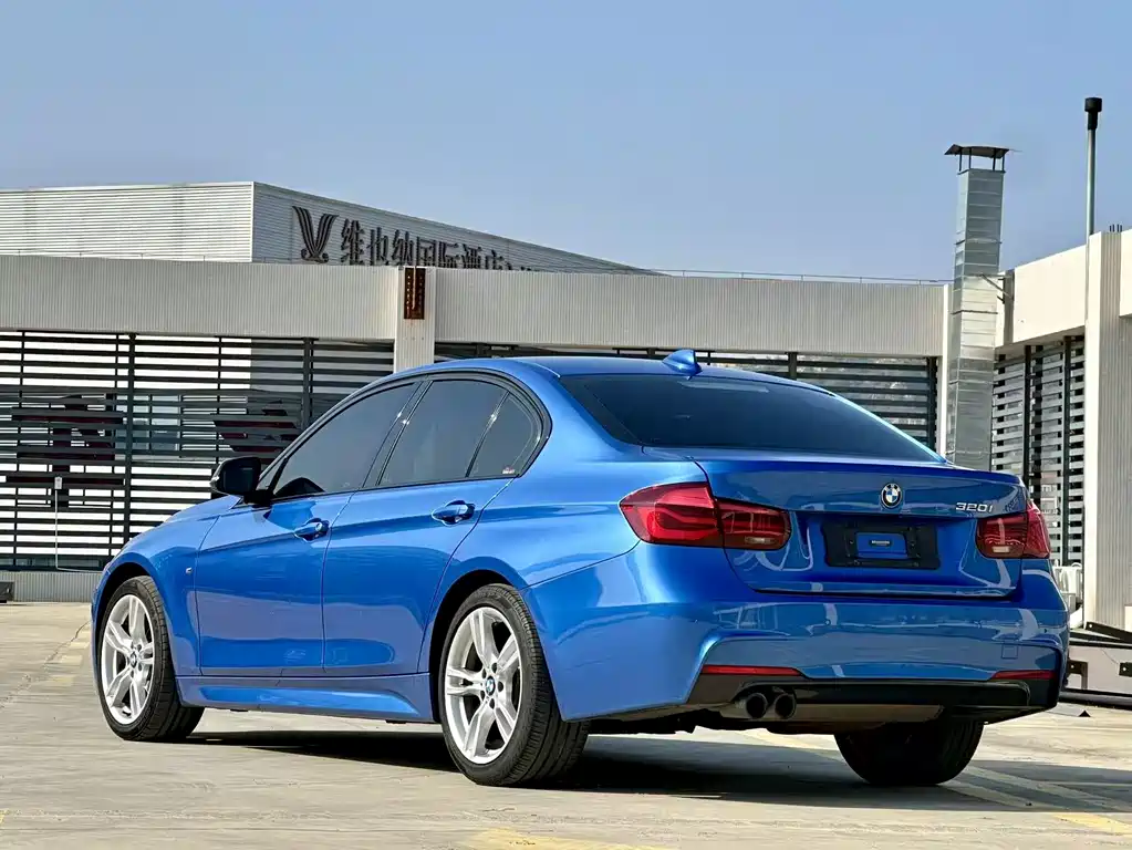 BMW 3 Series 2018 320i M Sports Night Edition купить на сайте DeffCars