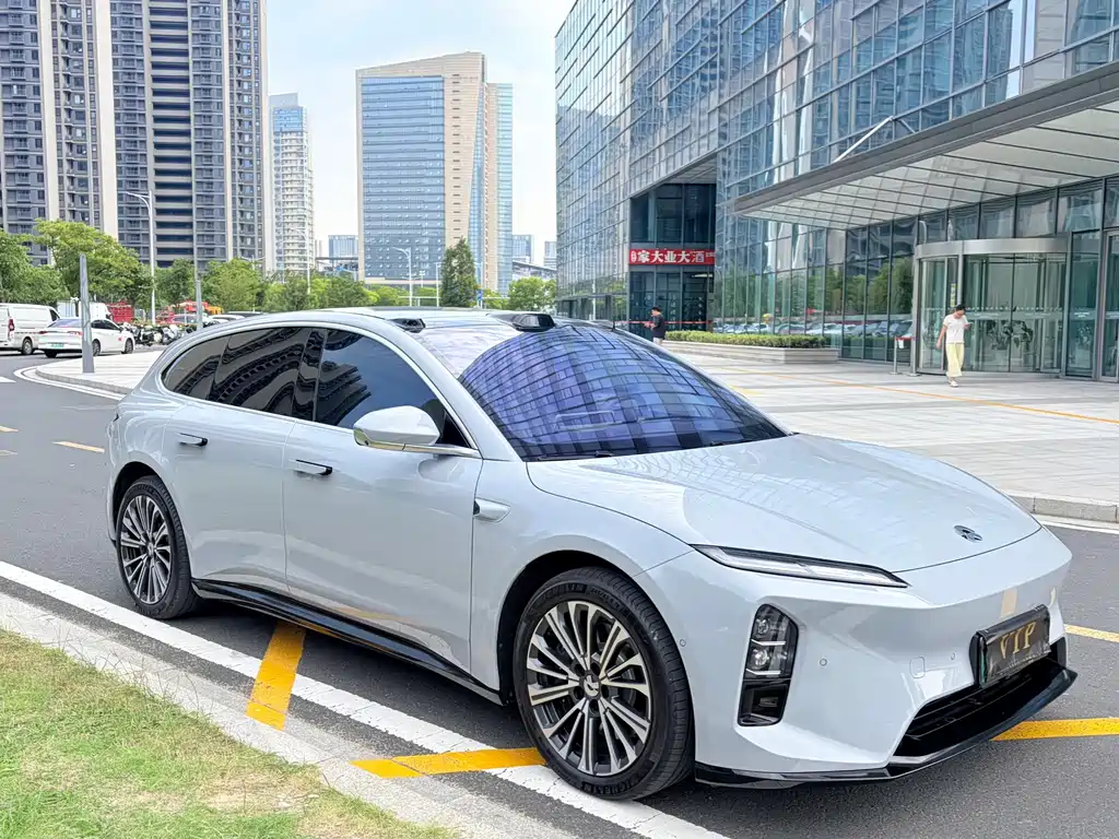 NIO ET5T 2026 model 100kWh Touring купить на сайте DeffCars