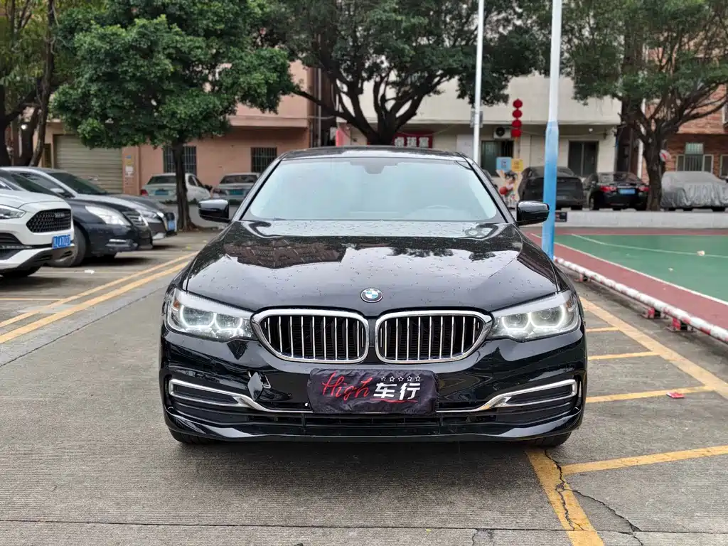 BMW 5 Series 2018 Facelift 530Li Leading Luxury Package купить на сайте DeffCars