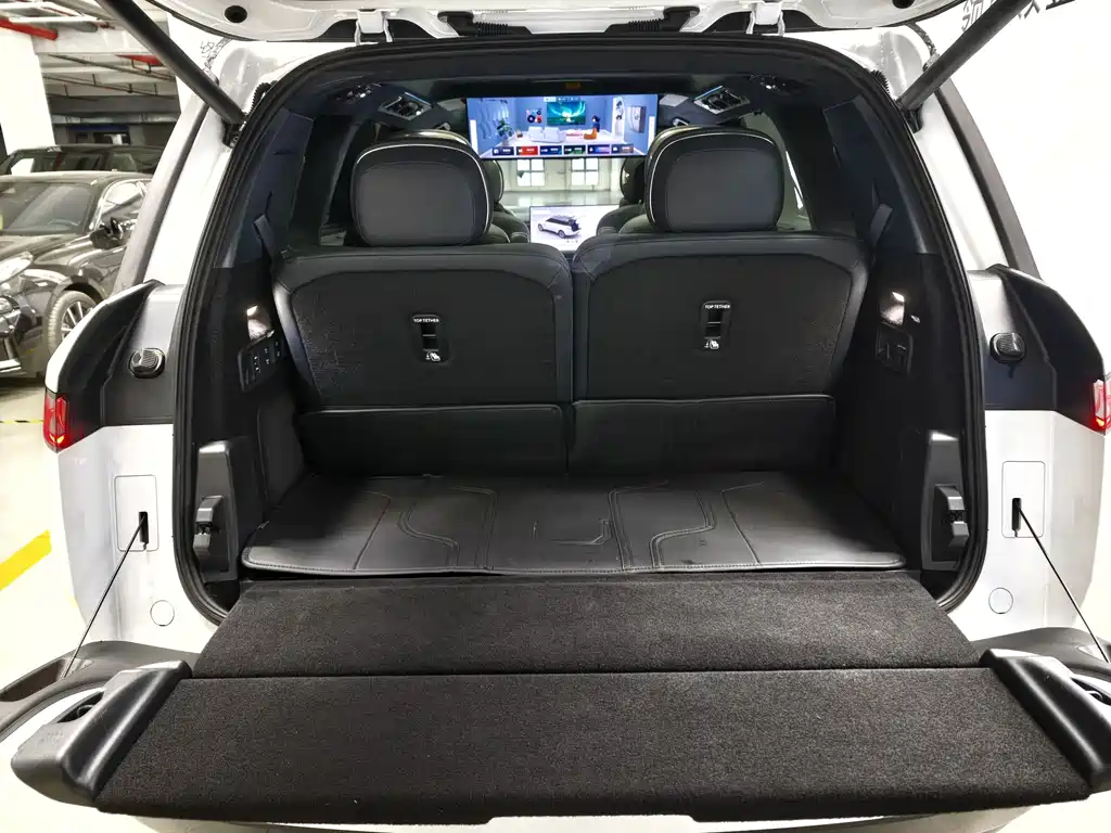 Lynk & Co 900 2025 2.0T Ultra купить на сайте DeffCars