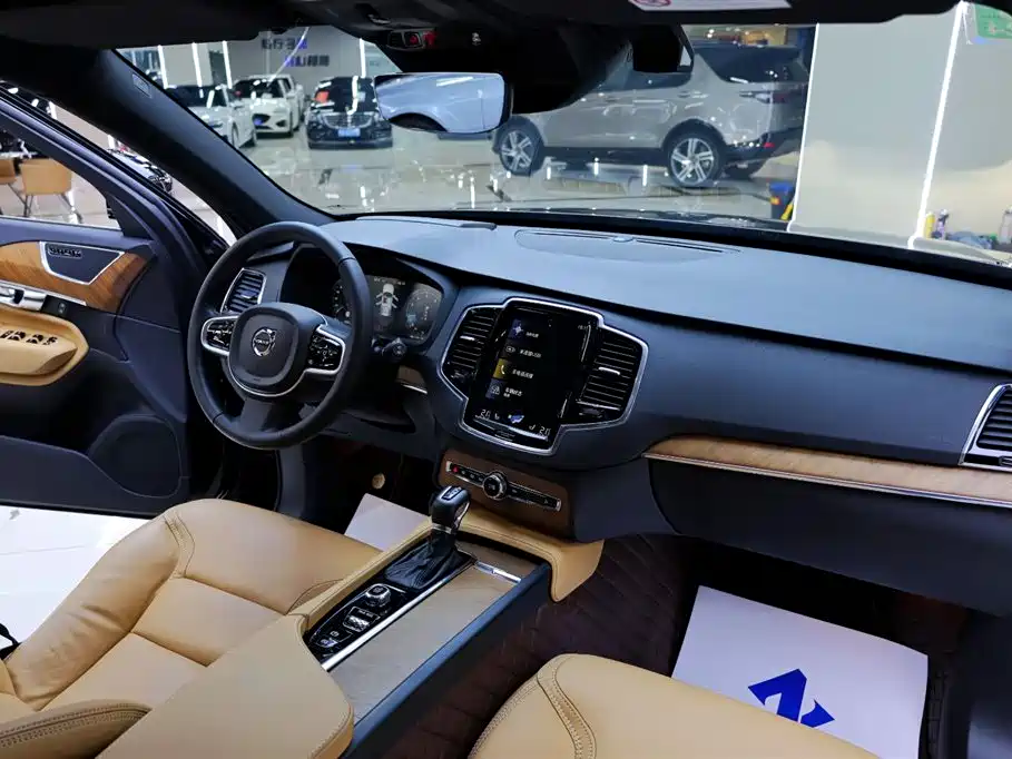 Volvo XC90 2018 T6 Zhiya Edition 7 seats купить на сайте DeffCars