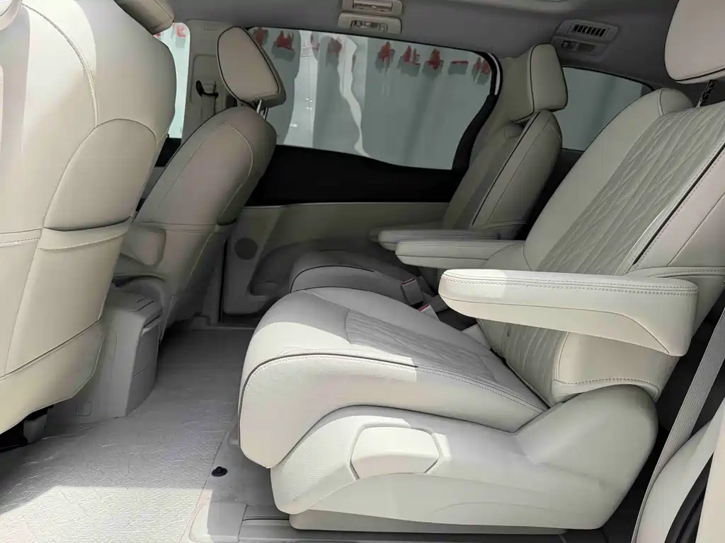Buick GL8 2022 Land Business Class 652T Premium купить на сайте DeffCars