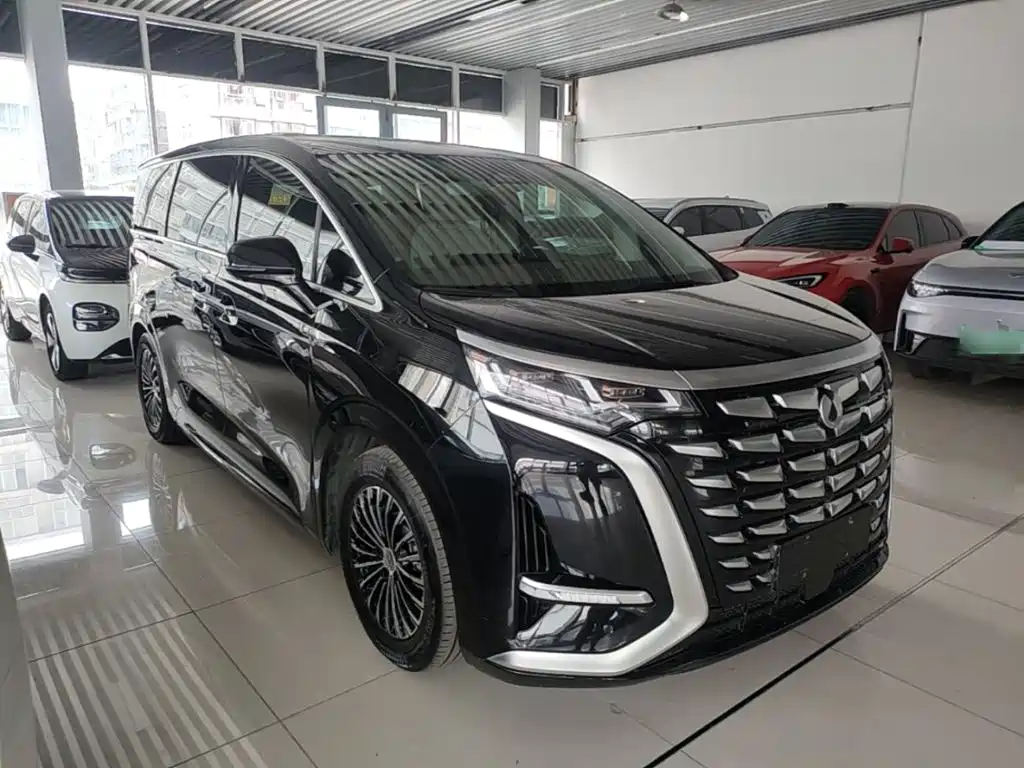 Denza D9 2022 DM-i 970 four-wheel drive premium model купить на сайте DeffCars