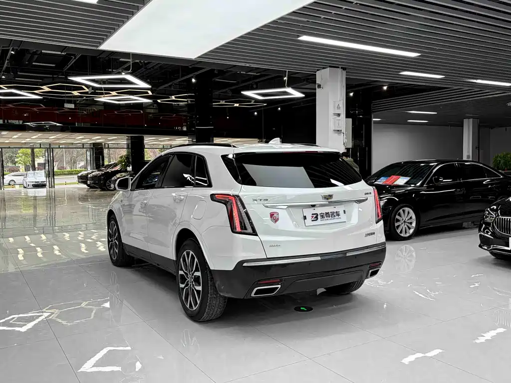 Cadillac XT5 2022 2.0T four-wheel drive luxury model (Hummingbird version) купить на сайте DeffCars
