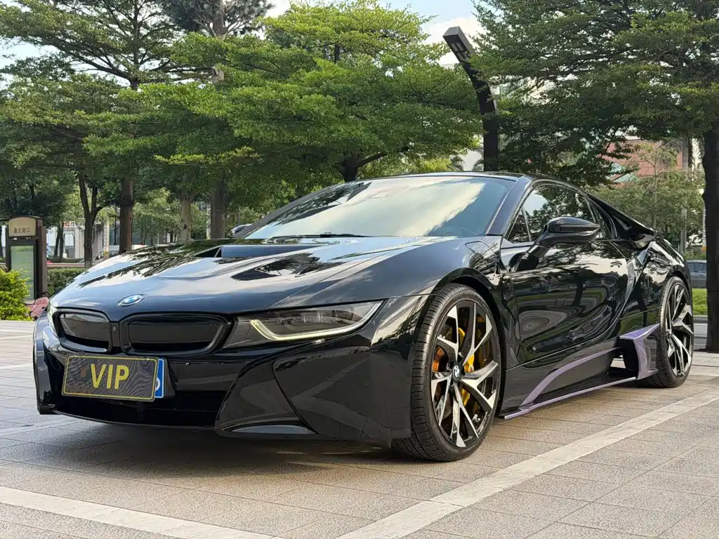 BMW i8 2014 standard model купить на сайте DeffCars