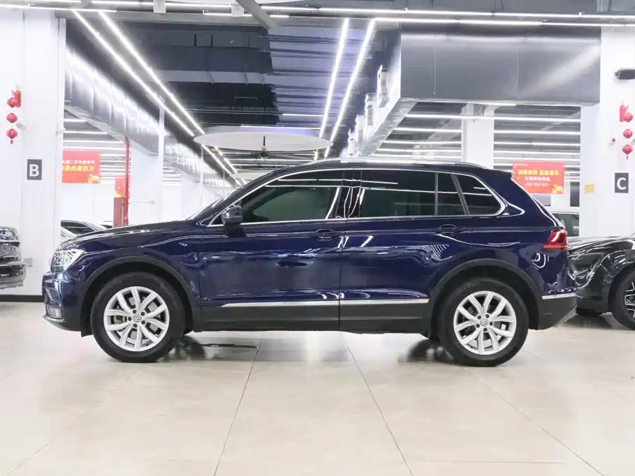 Tiguan 2019 330TSI four-wheel drive Chuangrui model купить на сайте DeffCars