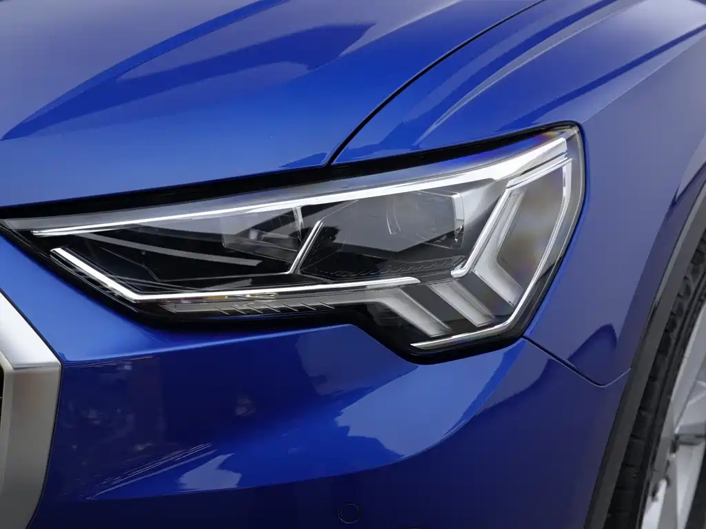 Audi Q3 2020 35 TFSI Enterprising and Elegant Model купить на сайте DeffCars