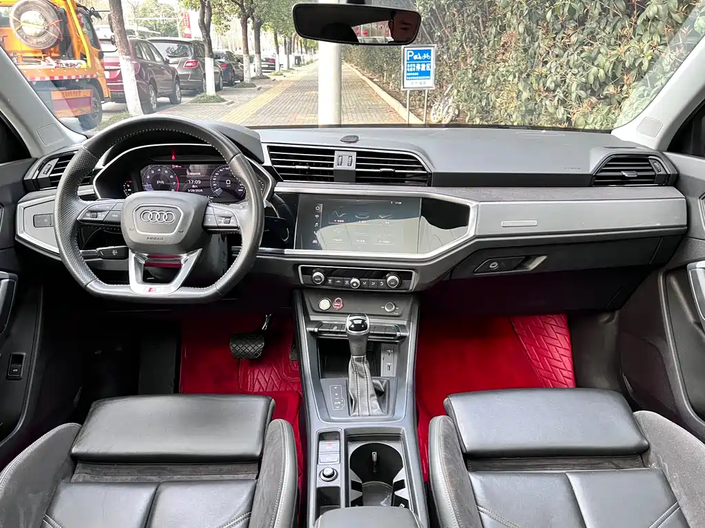 Audi Q3 Sportback 2020 40 TFSI Fashion купить на сайте DeffCars
