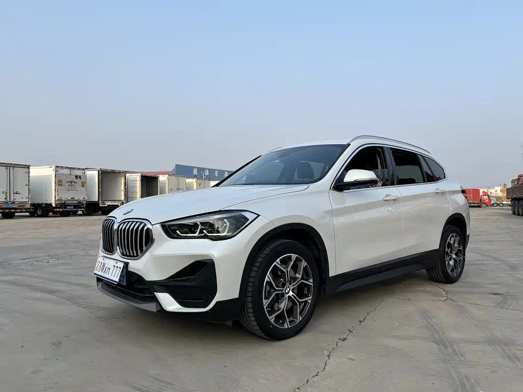 BMW X1 2021 sDrive25Li Leading Model купить на сайте DeffCars