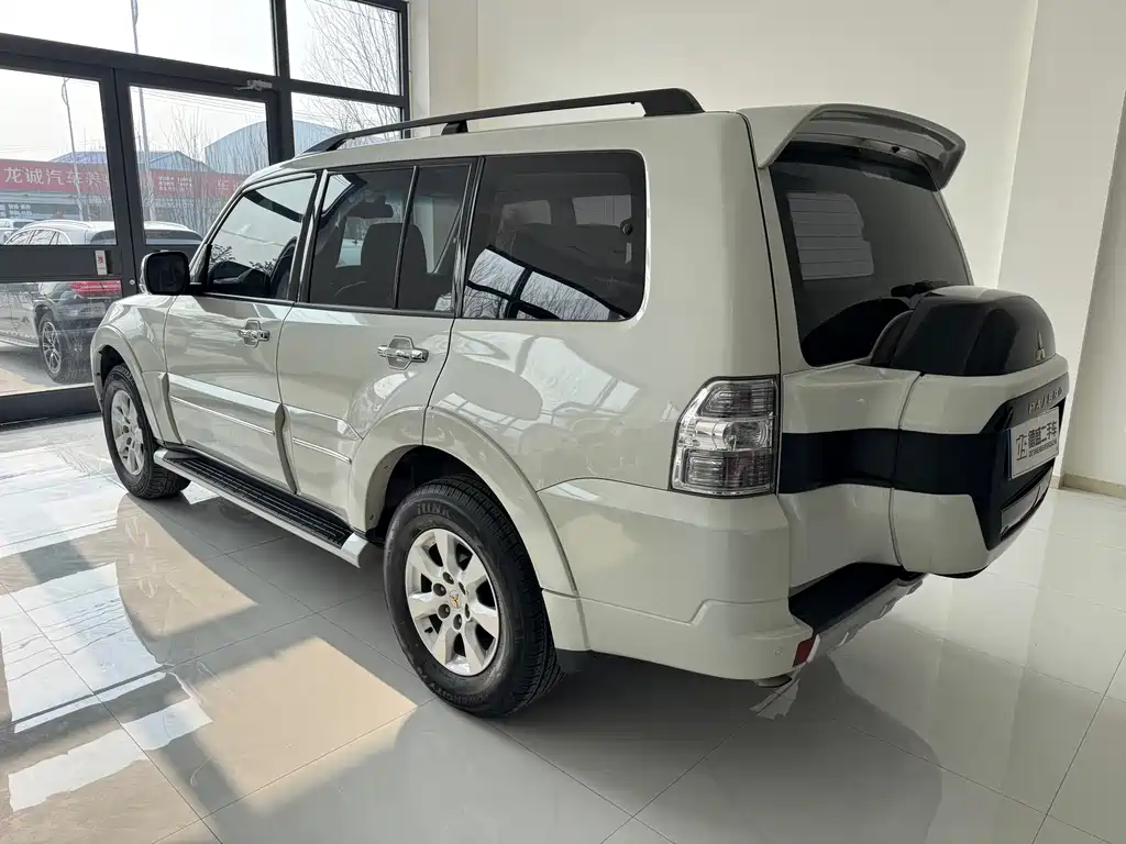 Pajero imported 2020 3.0L automatic comfort version купить на сайте DeffCars