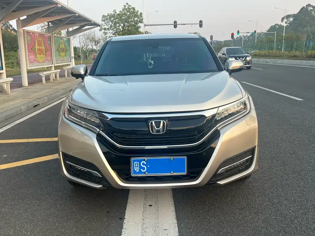 Honda UR-V 2017 240TURBO 2WD Deluxe Edition National V купить на сайте DeffCars