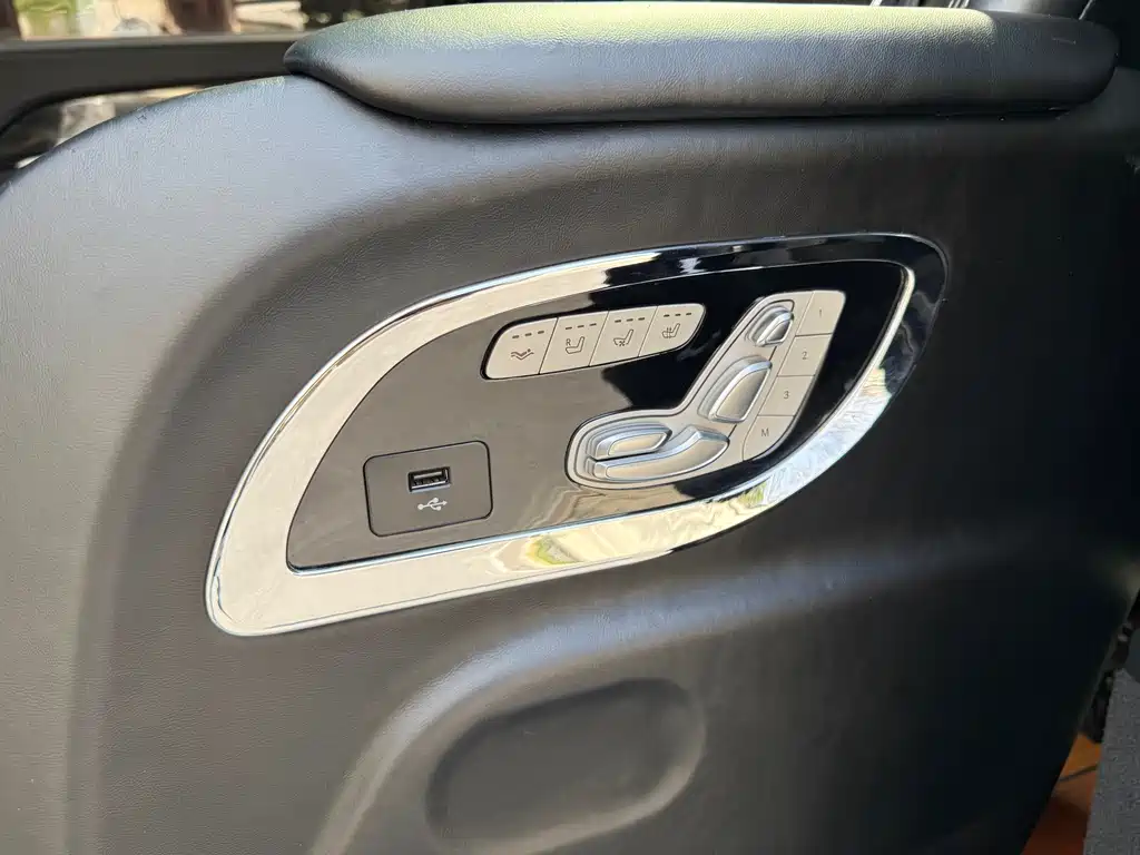 Mercedes-Benz V-Class 2018 V 260 Pilot Edition National VI купить на сайте DeffCars