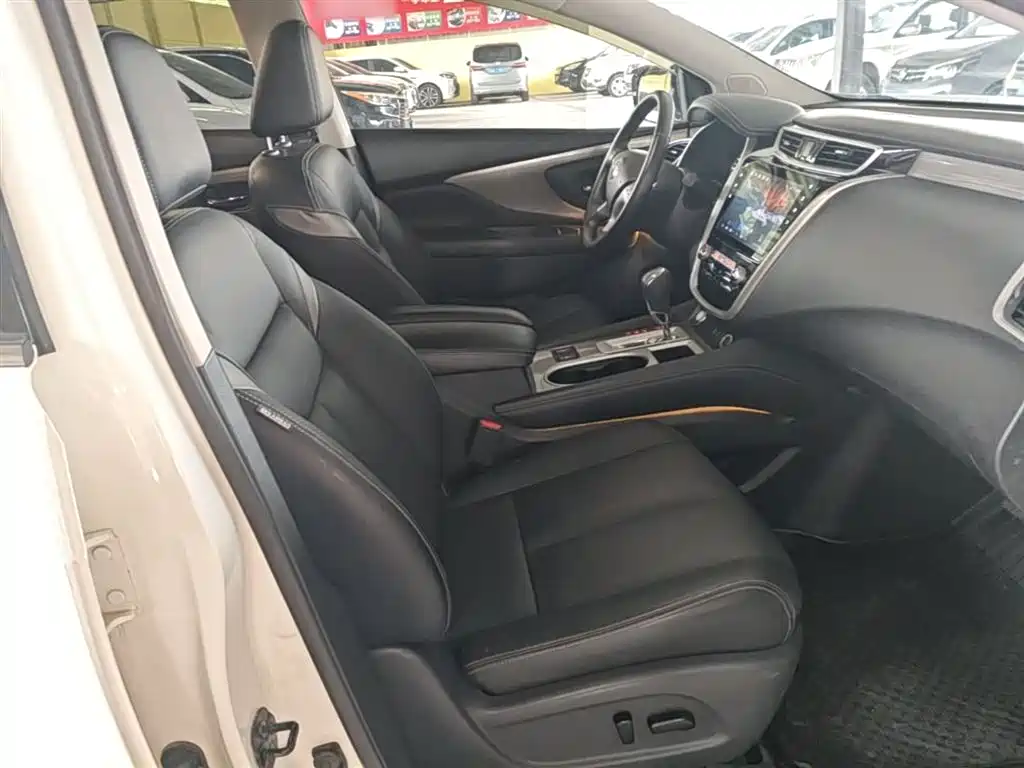 Loulan 2021 2.5L XL 2WD Intelligent Connected Deluxe Edition купить на сайте DeffCars