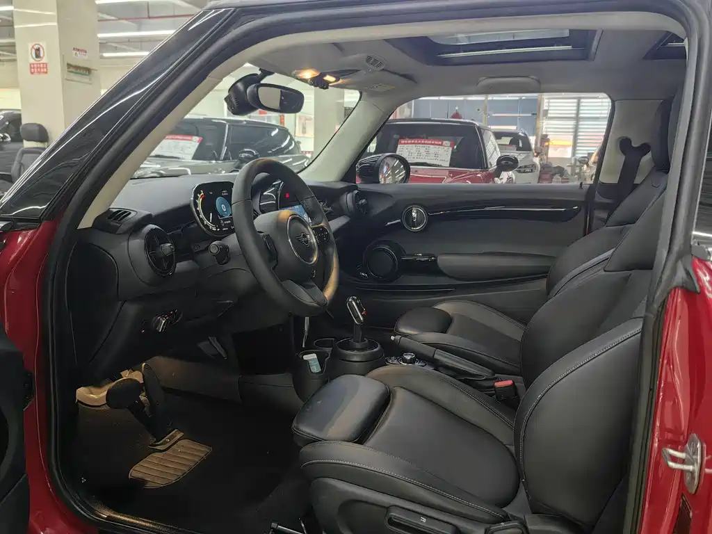 MINI 2022 1.5T COOPER Classic купить на сайте DeffCars
