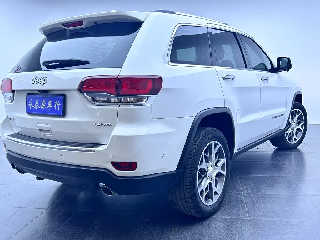 Grand Cherokee (imported) 2021 3.0L 80th Anniversary Edition купить на сайте DeffCars