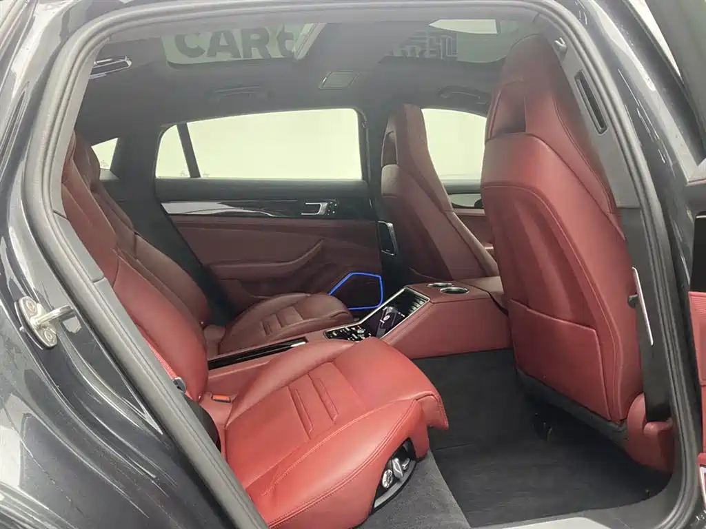 Panamera 2019 Panamera Executive Extended Edition 2.9T купить на сайте DeffCars