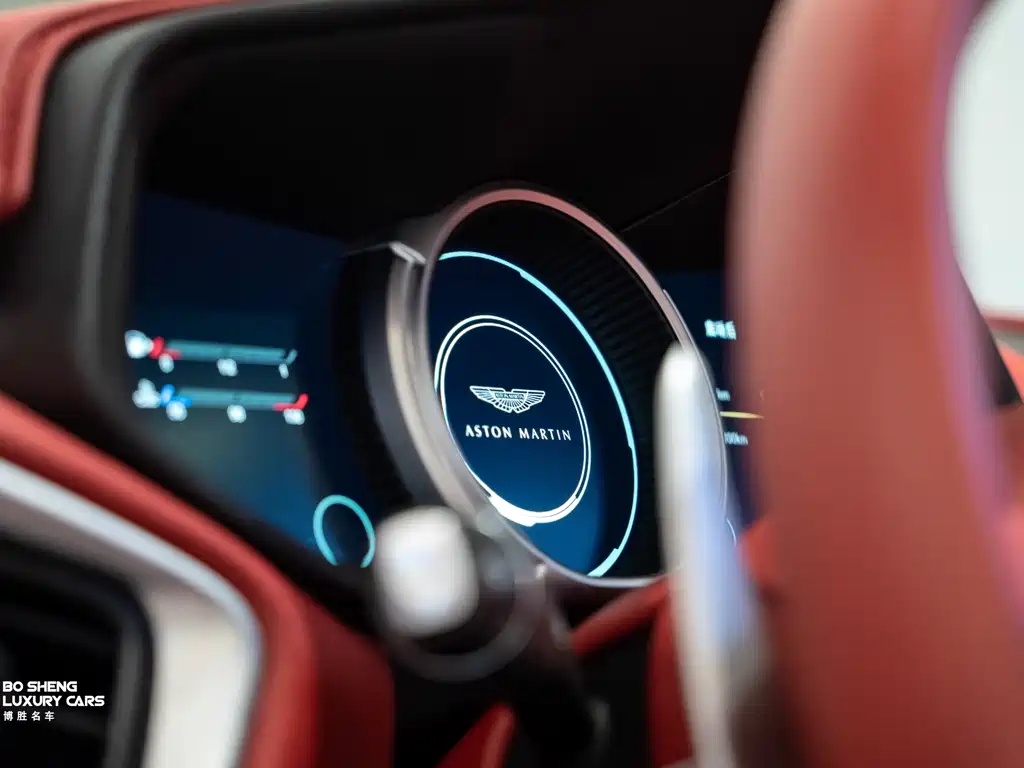 Aston Martin DB11 2019 4.0T V8 Volante купить на сайте DeffCars