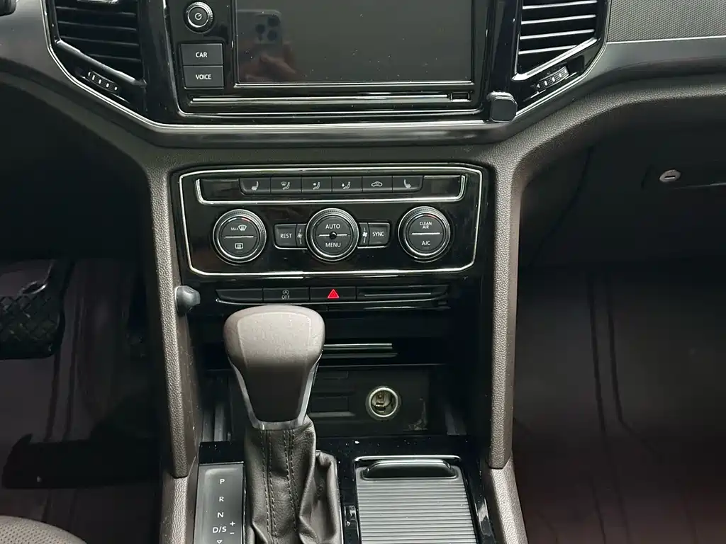 Touron 2019 380TSI four-wheel drive luxury version National VI купить на сайте DeffCars