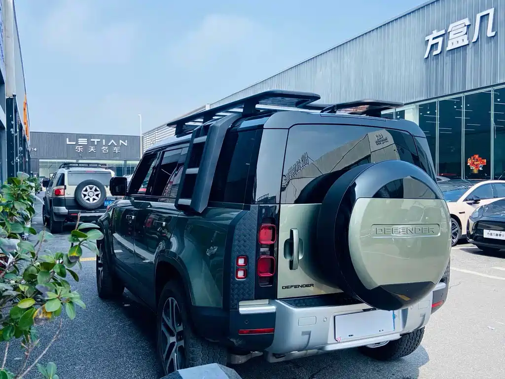 Land Rover Defender 2024 110 3.0T P400 Dark Special Edition купить на сайте DeffCars