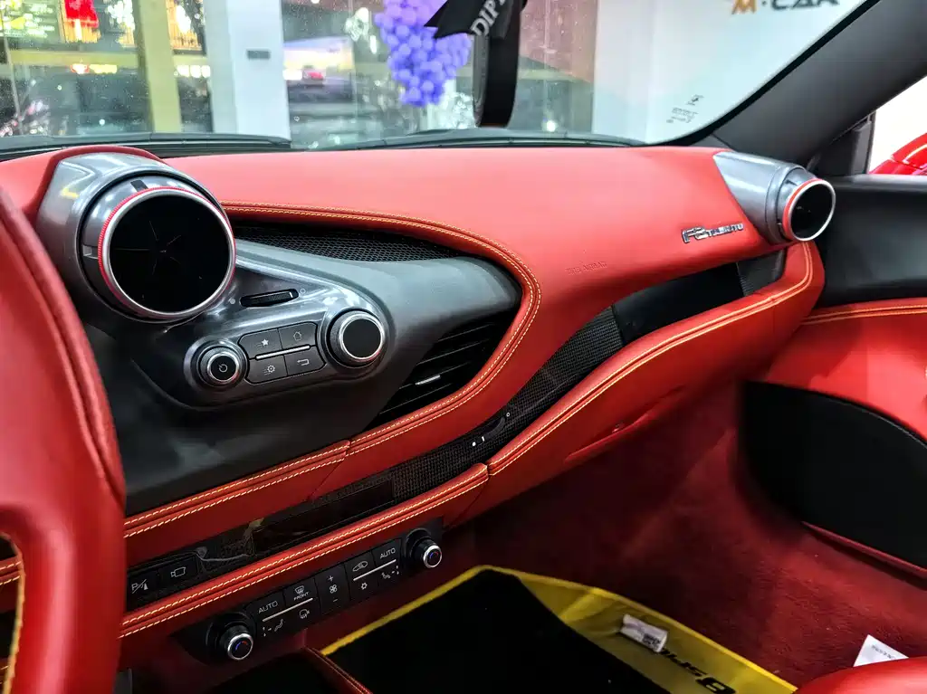 Ferrari F8 2019 Tributo 3.9T V8 купить на сайте DeffCars