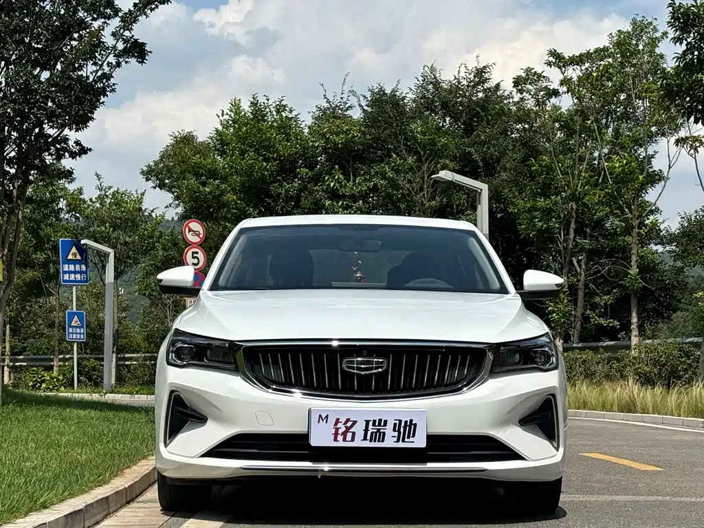 Emgrand 2022 4th generation 1.5L CVT flagship model купить на сайте DeffCars