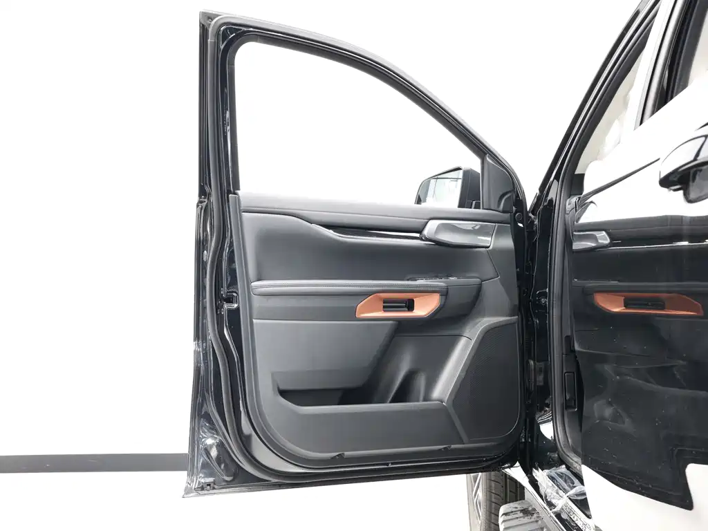 Ranger Ranger 2023 Explorer 4WD Lancer Edition Gasoline купить на сайте DeffCars