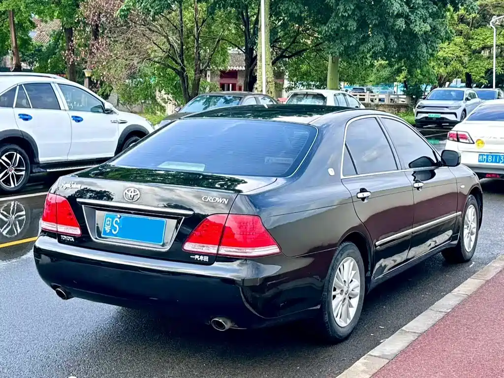 Crown 2007 3.0L Royal Saloon Navigation купить на сайте DeffCars