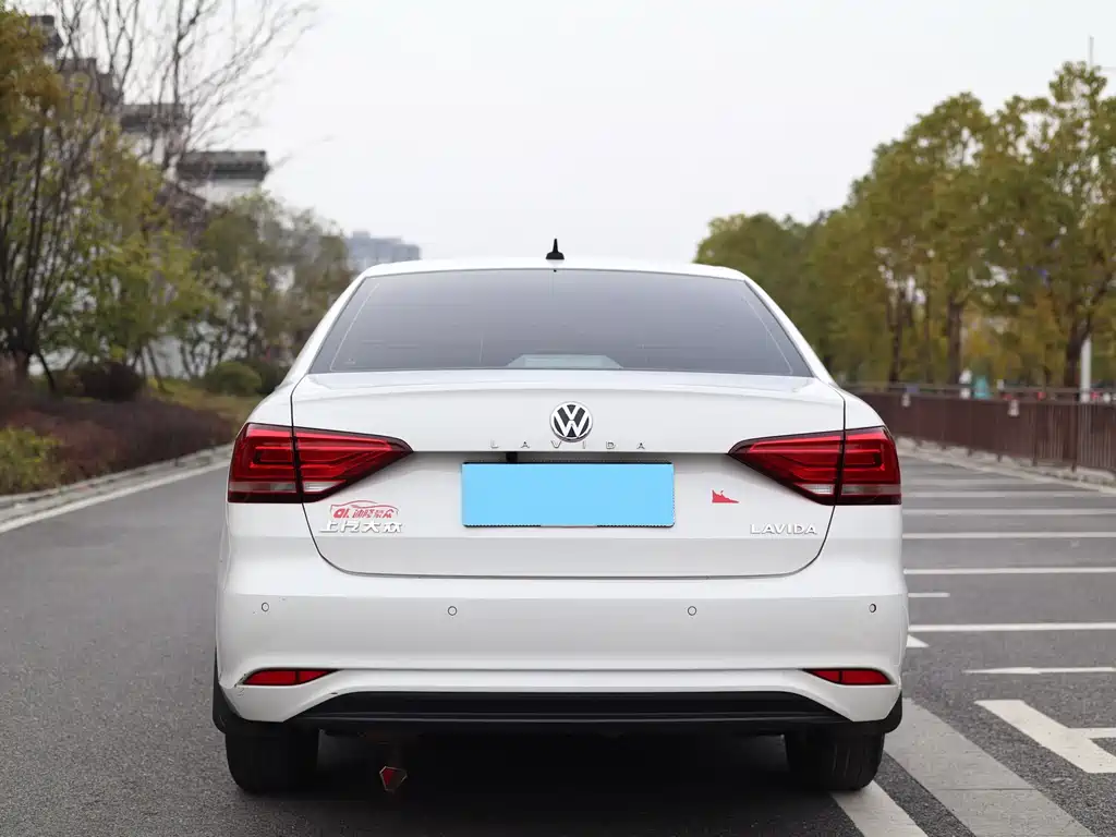 Lavida 2019 Lavida Qihang 1.5L Automatic Fashion Edition National VI купить на сайте DeffCars