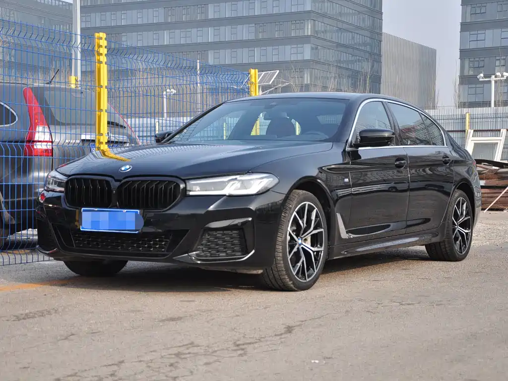 BMW 5 Series 2022 Facelift 2 530Li Exclusive M Sports Package купить на сайте DeffCars