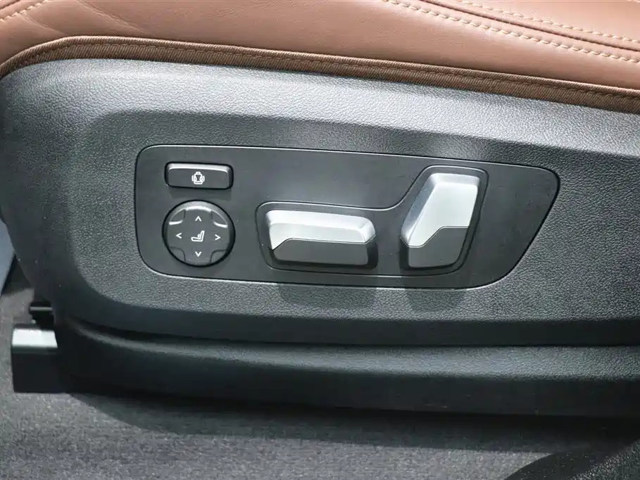 BMW X6 2023 xDrive40i M Sports Package купить на сайте DeffCars
