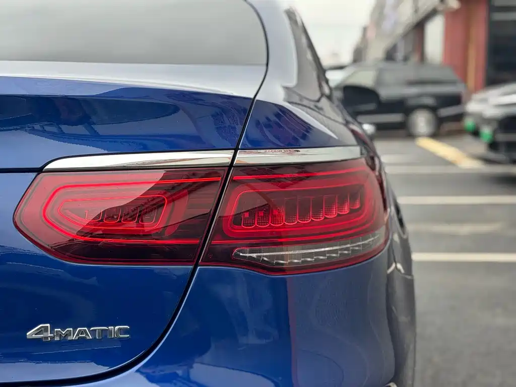 Mercedes-Benz GLC Coupe 2020 GLC 300 4MATIC Coupe SUV купить на сайте DeffCars