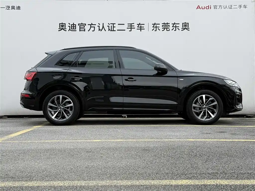 Audi Q5L 2024 40 TFSI luxury and dynamic model купить на сайте DeffCars