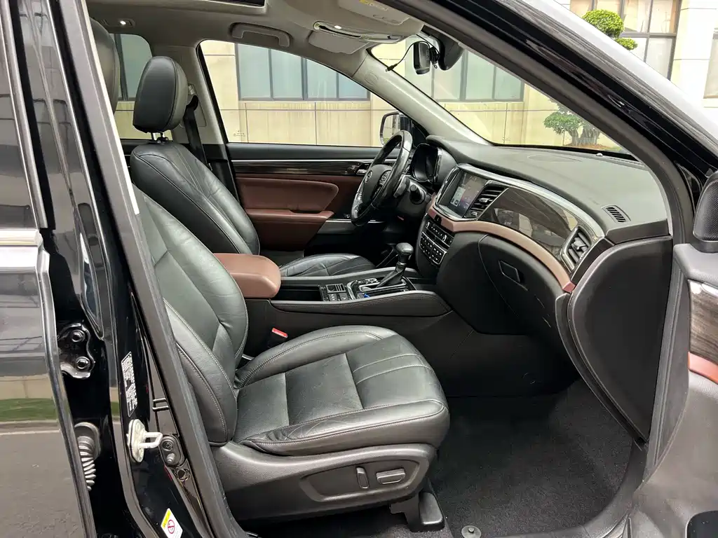 Trumpchi GS8 2017 320T 2WD Luxury Connected Edition (seven seats) купить на сайте DeffCars
