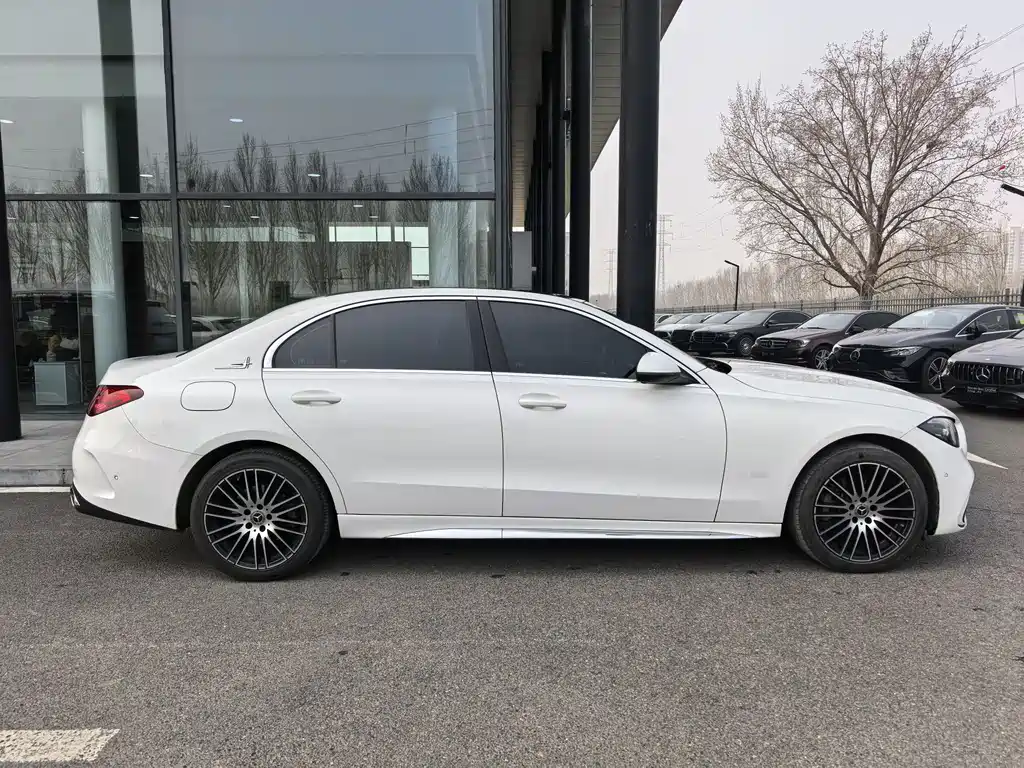 Mercedes-Benz C-Class 2024 C 260 L Sports Edition купить на сайте DeffCars