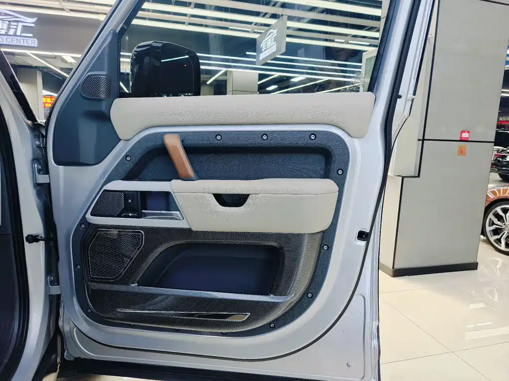 Land Rover Defender 2020 110 P400 HSE купить на сайте DeffCars