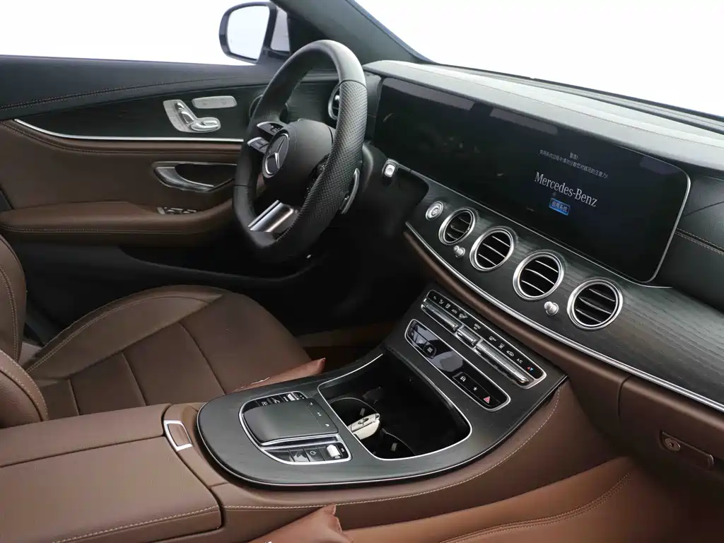 Mercedes-Benz E-Class New Energy 2023 E 350 e L plug-in hybrid sports sedan купить на сайте DeffCars