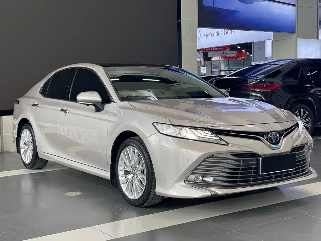 Camry 2021 2.5G Deluxe Edition купить на сайте DeffCars