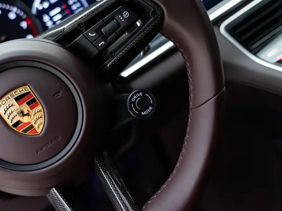 Panamera 2023 facelift Panamera Executive Extended Platinum Edition 2.9T купить на сайте DeffCars